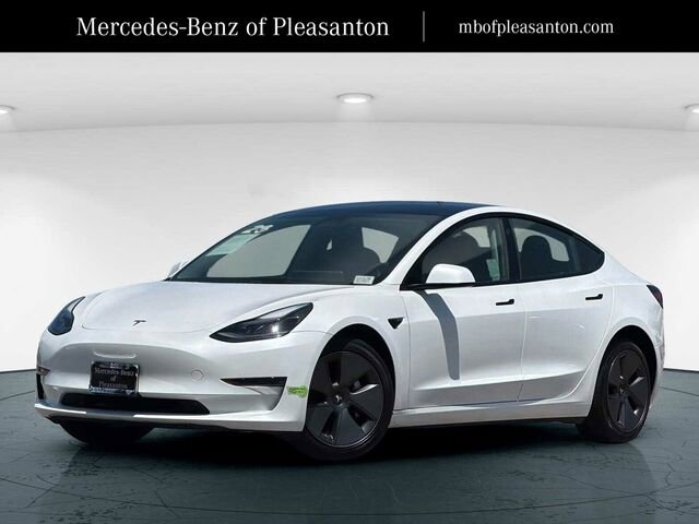 Used 2023 Tesla Model 3 Standard Range RWD image 1