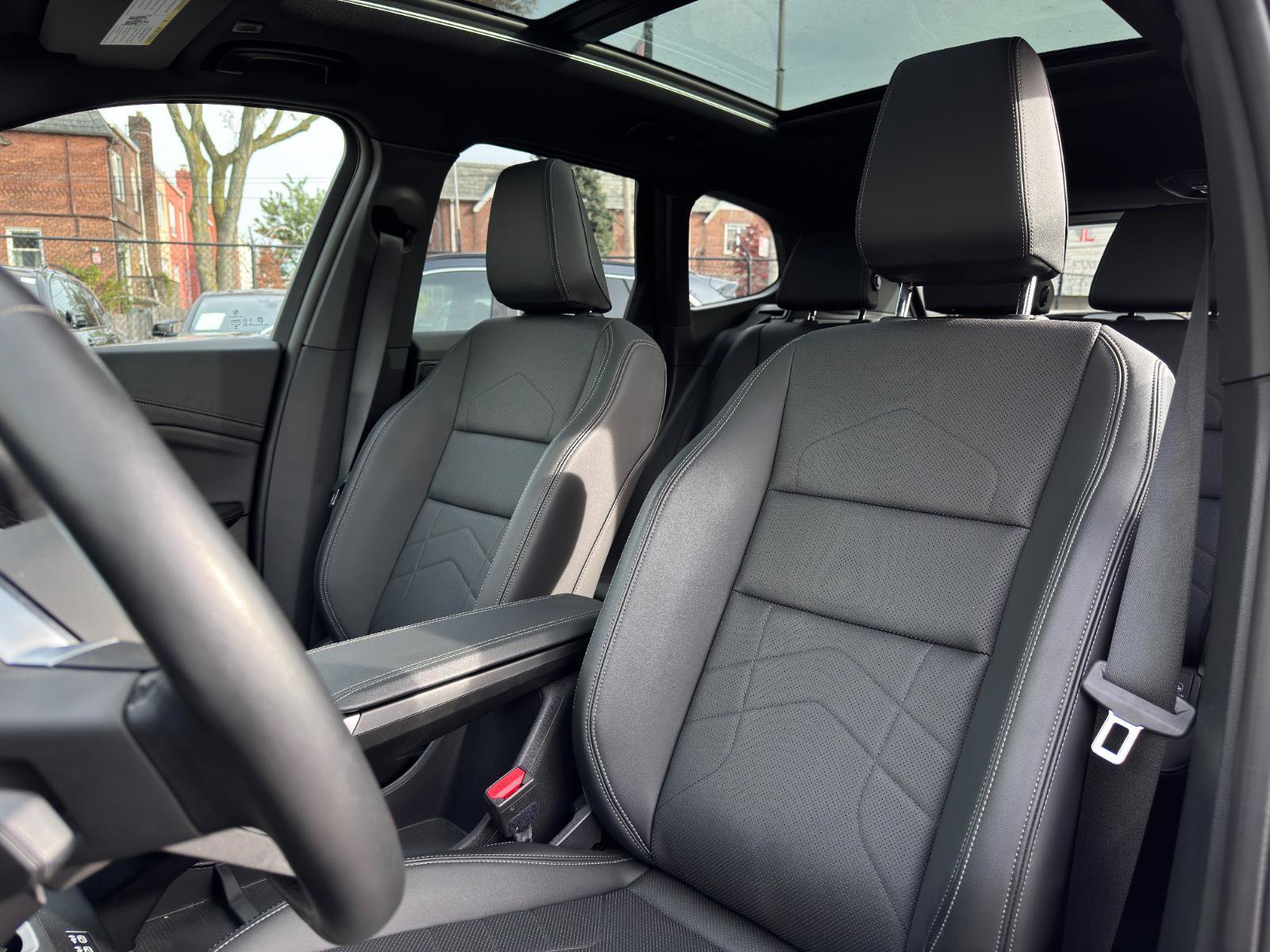 Used 2024 BMW X1 xDrive28i w/ Convenience Package image 17