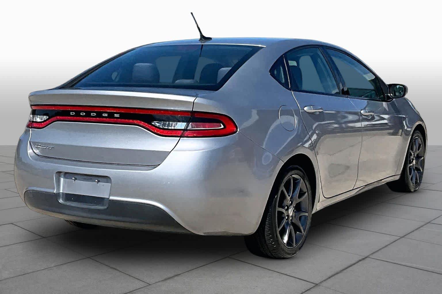 Used 2016 Dodge Dart SE w/ Convenience Group FWD image 12