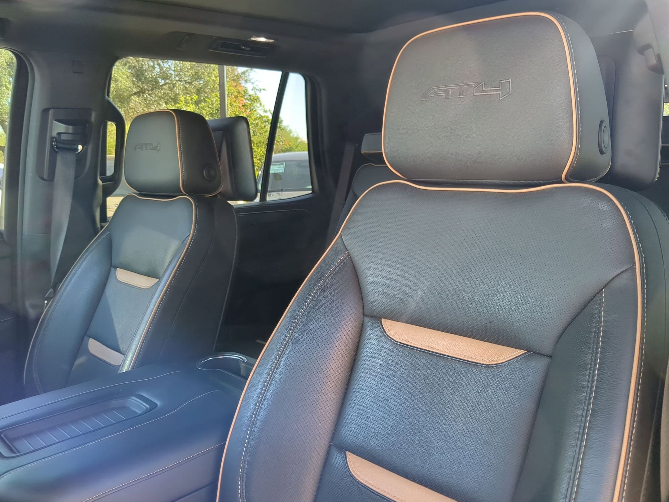 Used 2021 GMC Yukon AT4 w/ Rear Media and Nav Package image 10