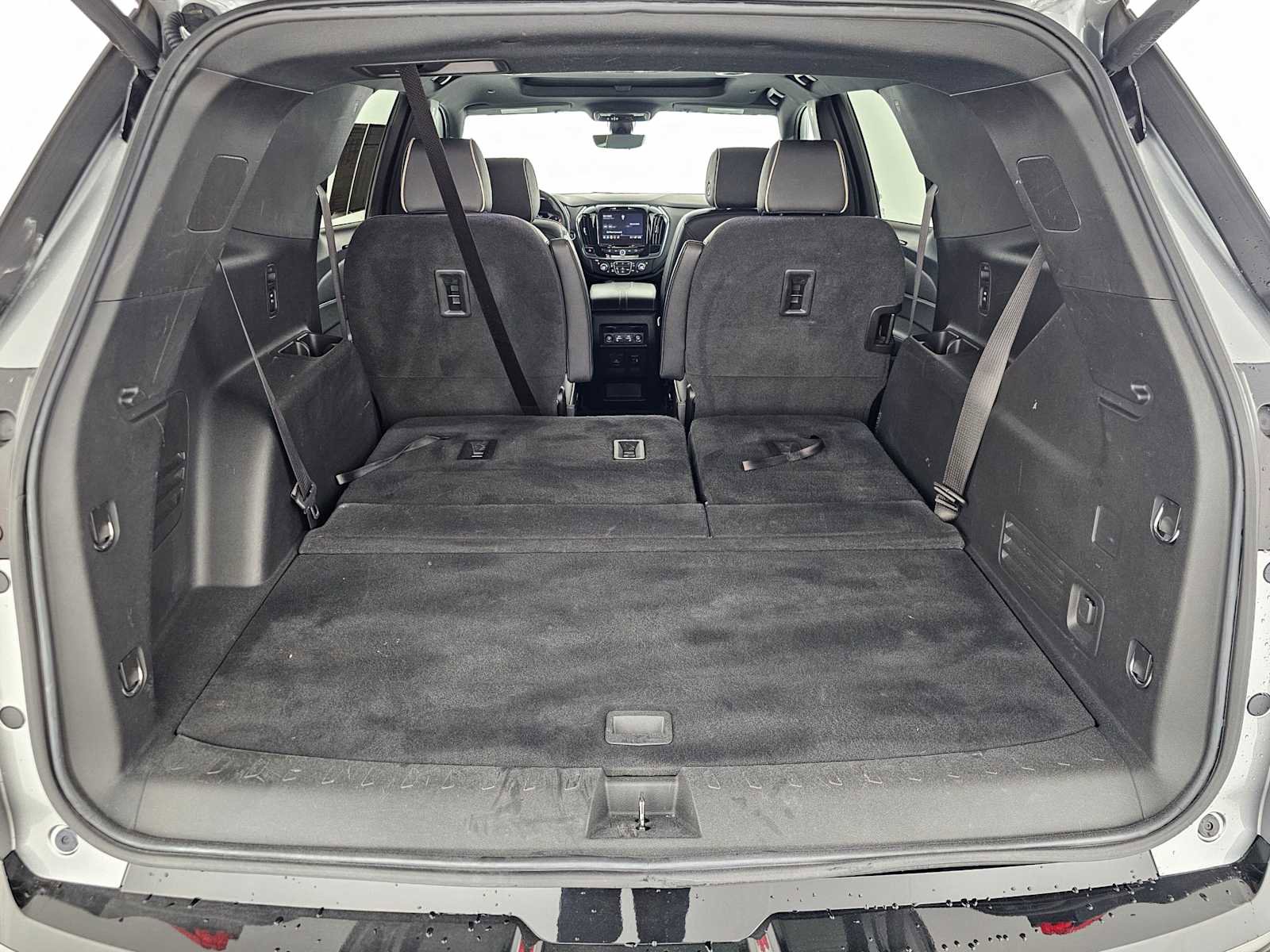 Used 2023 Chevrolet Traverse Premier w/ Redline Edition image 16