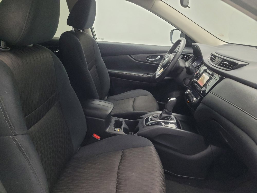 Used 2017 Nissan Rogue SV w/ Midnight Edition image 21