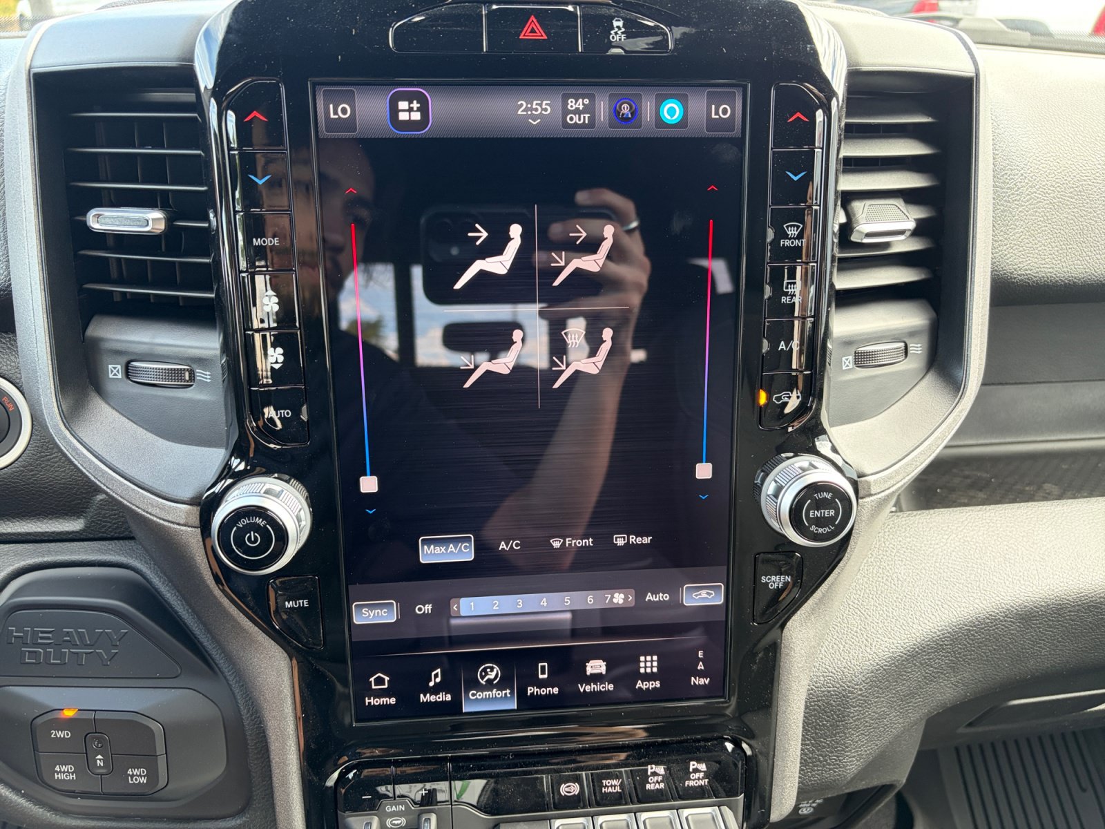 New 2027 RAM 3500 Laramie AWD/4WD image 24