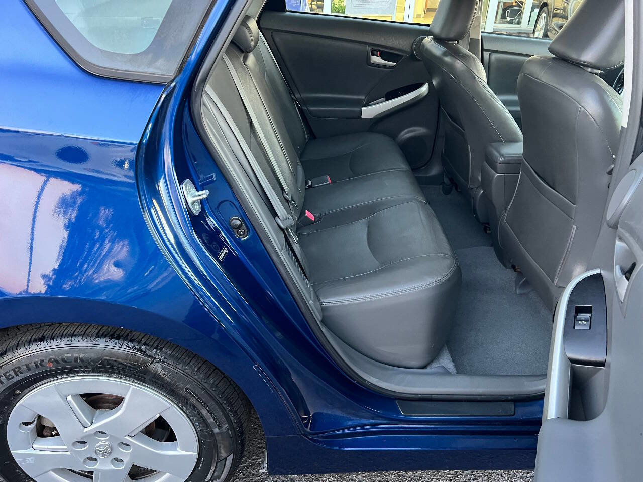 Used 2010 Toyota Prius Five image 22