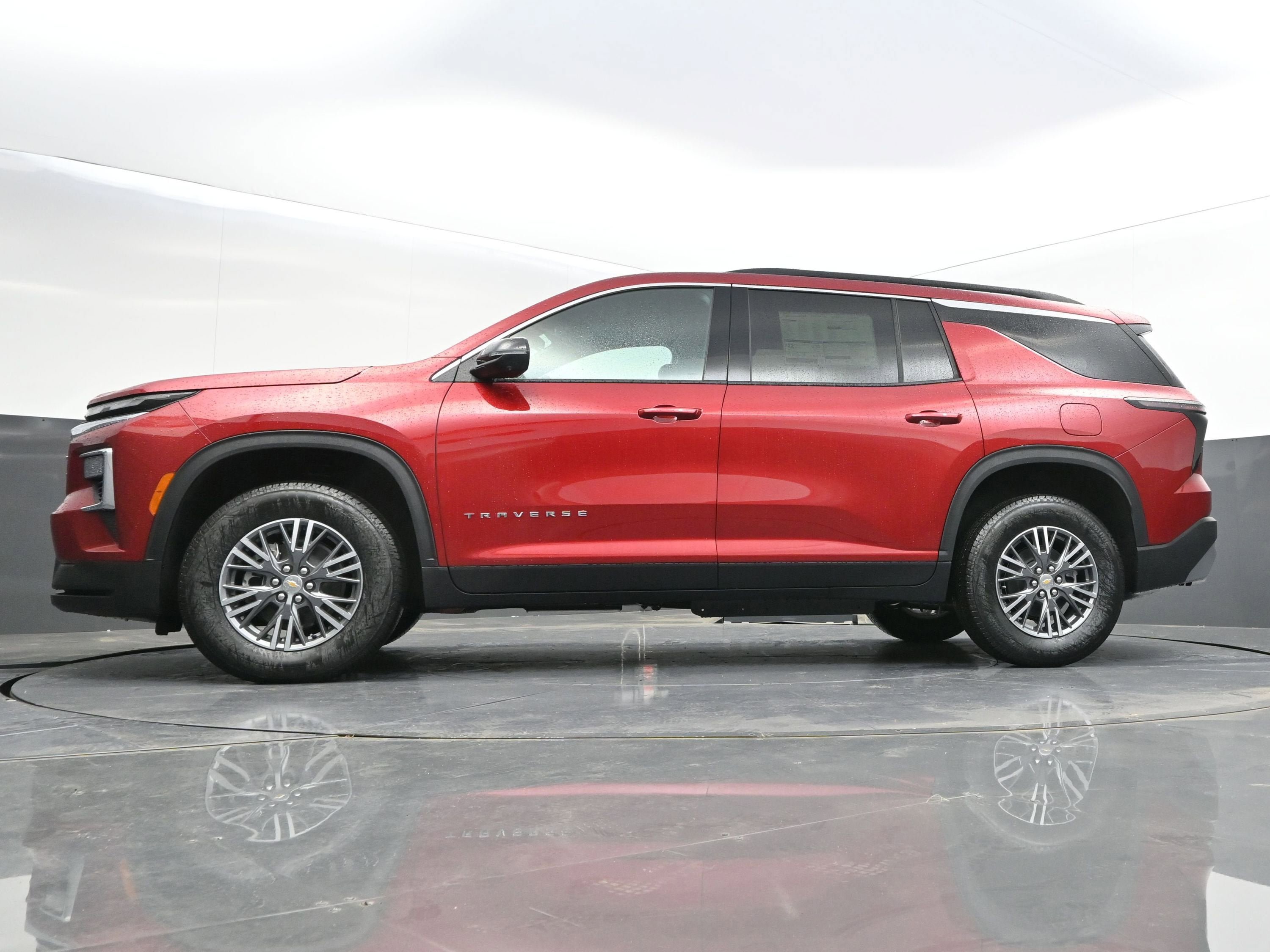 New 2026 Chevrolet Traverse LT FWD image 39