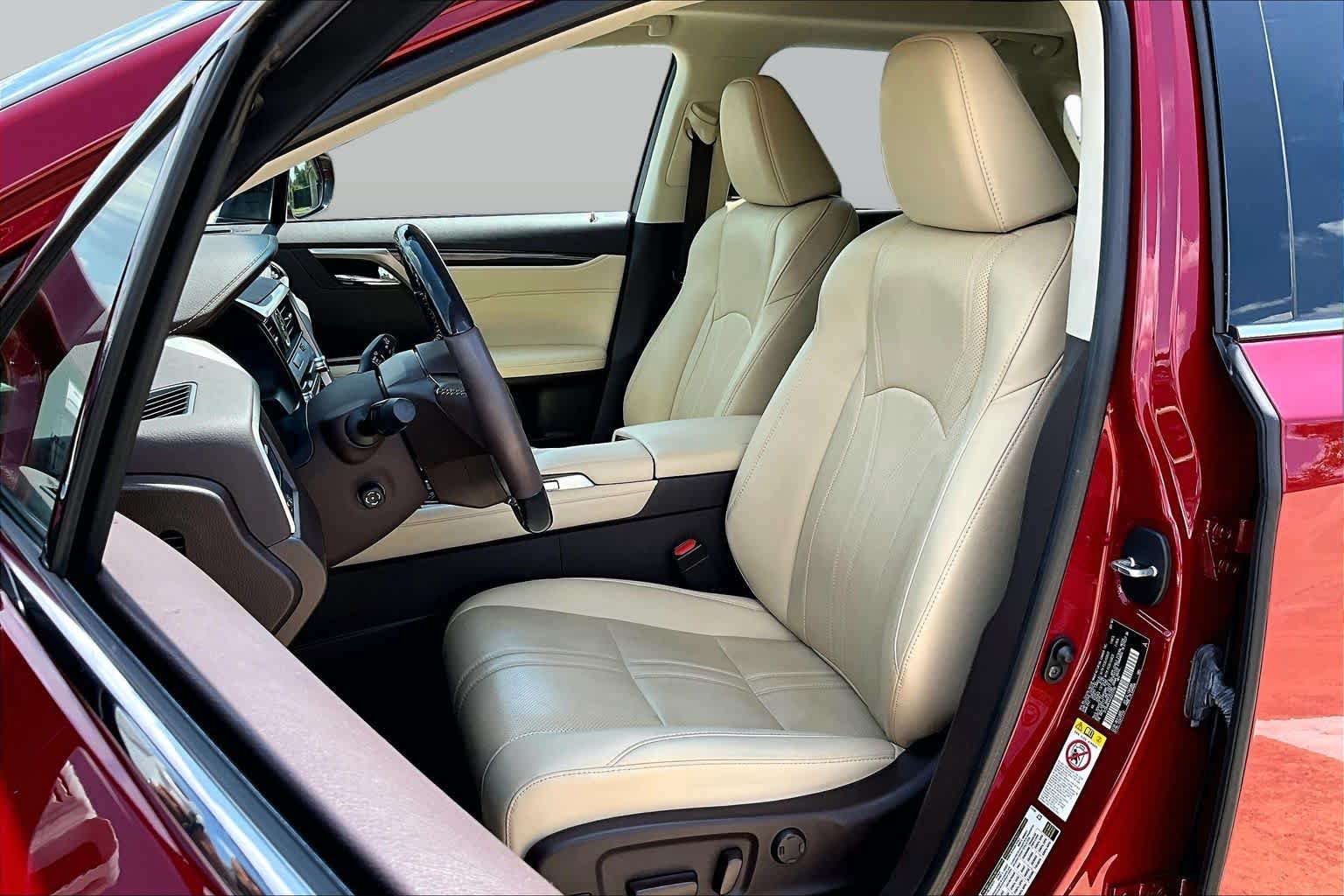 Used 2018 Lexus RX 450h AWD w/ Luxury Package image 8
