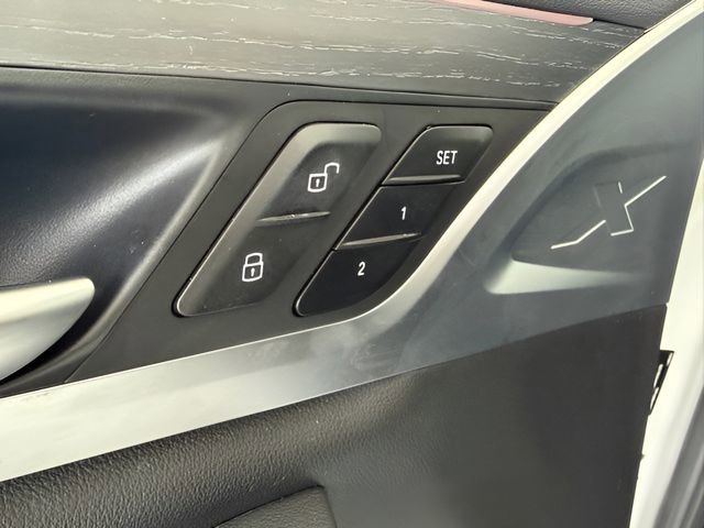Used 2024 BMW X4 M40i w/ Premium Package image 15