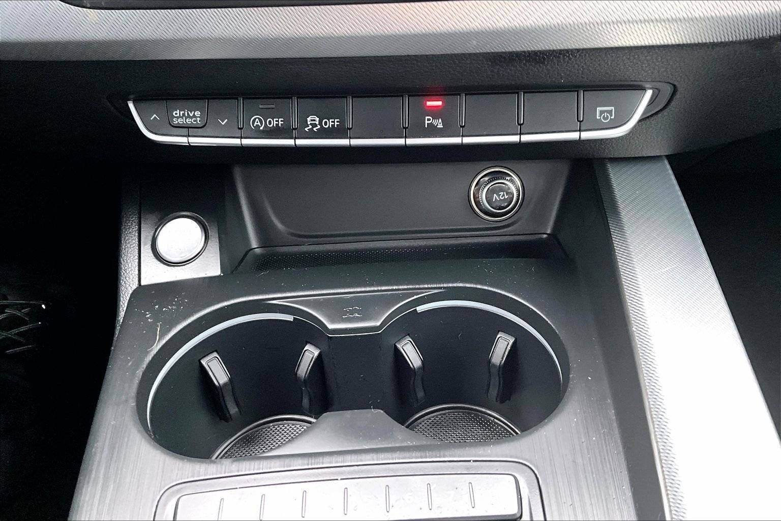 Used 2017 Audi A4 2.0T Prestige w/ Prestige Package image 15