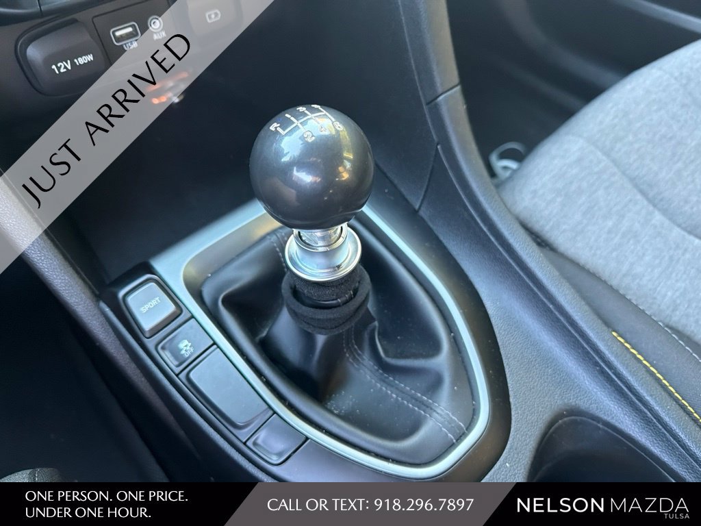 Used 2020 Hyundai Veloster Turbo R-Spec FWD image 12