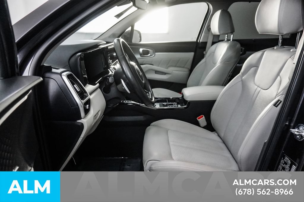 Used 2023 Kia Sorento SX Prestige w/ Panoramic Sunroof Package AWD/4WD image 11