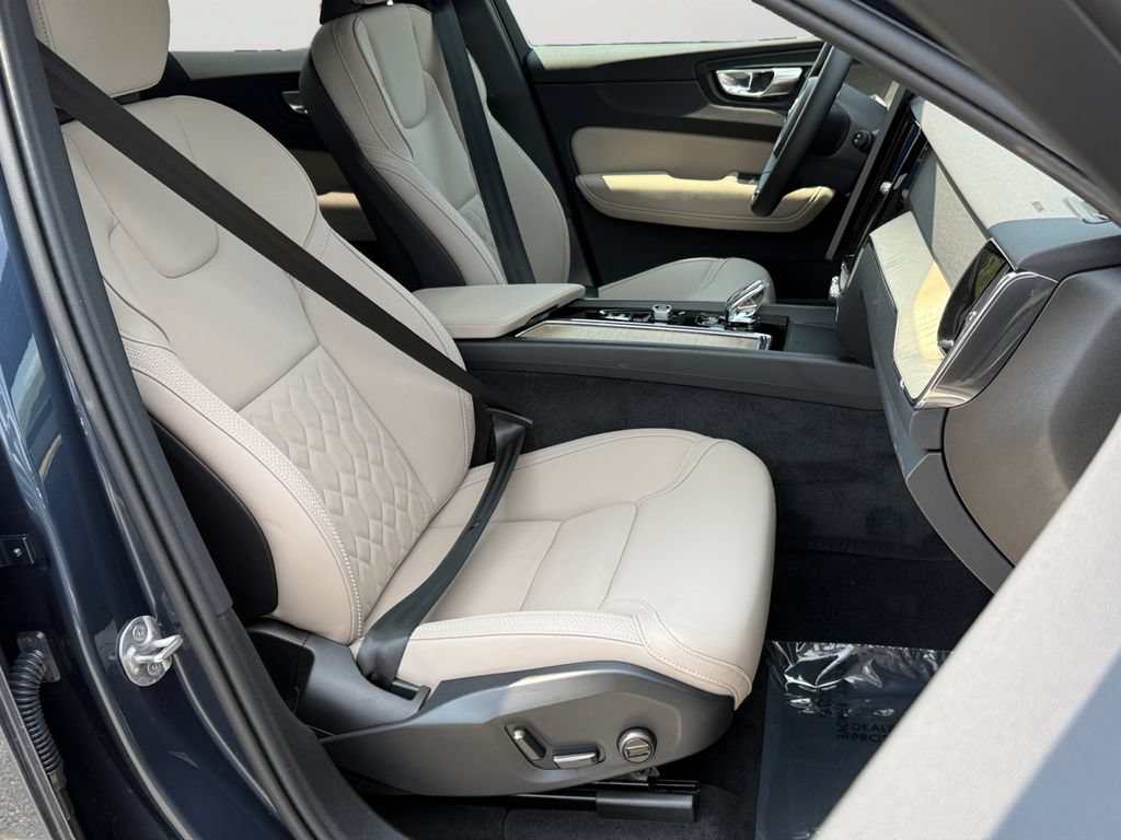 Certified 2026 Volvo XC60 B5 Plus w/ Climate Package AWD/4WD image 10