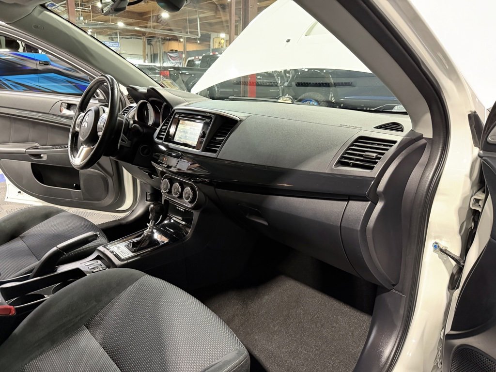 Used 2015 Mitsubishi Lancer Evolution MR image 16