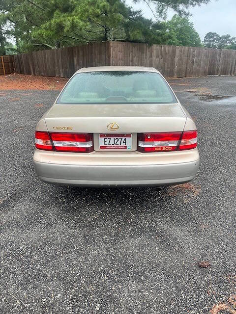 Used 2000 Lexus ES 330 FWD image 6