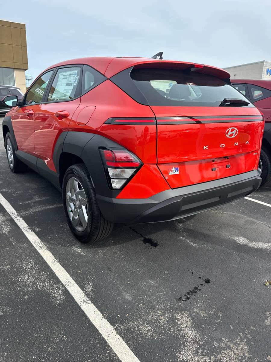 New 2027 Hyundai Kona SE AWD/4WD image 16