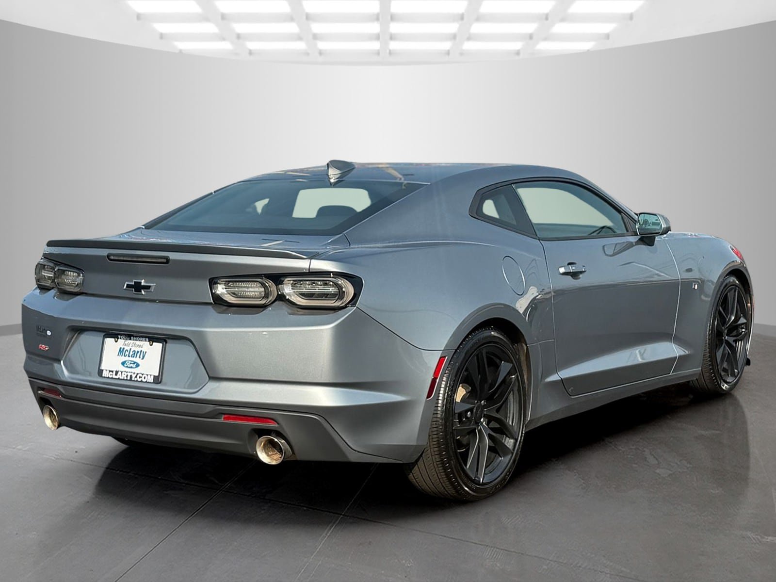 Used 2023 Chevrolet Camaro LT w/ RS Package RWD image 3
