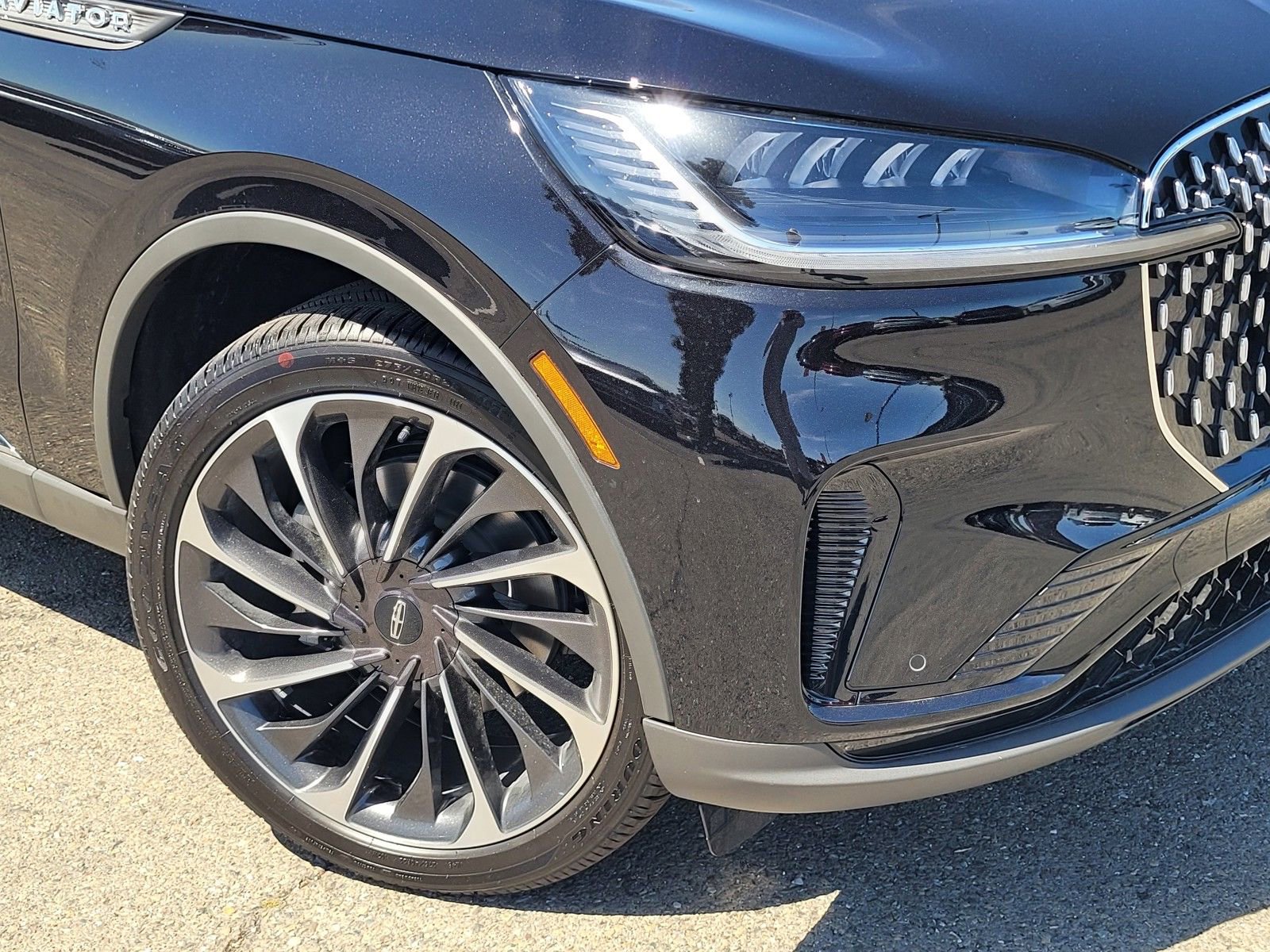 New 2025 Lincoln Aviator Reserve RWD image 6