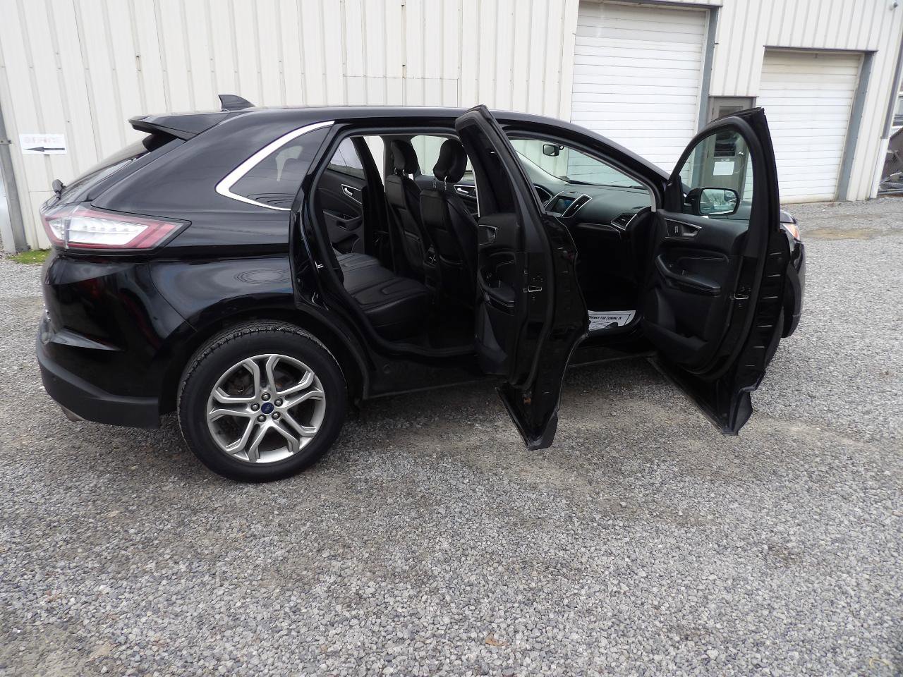 Used 2016 Ford Edge Titanium image 6