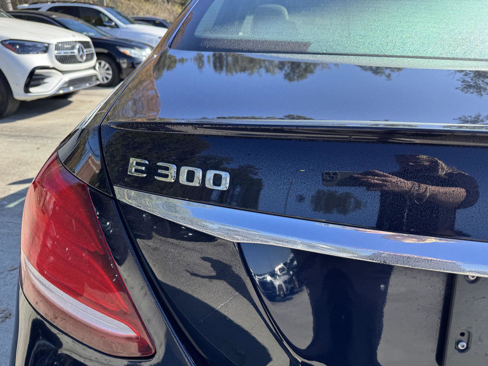 Used 2017 Mercedes-Benz E 300 image 22