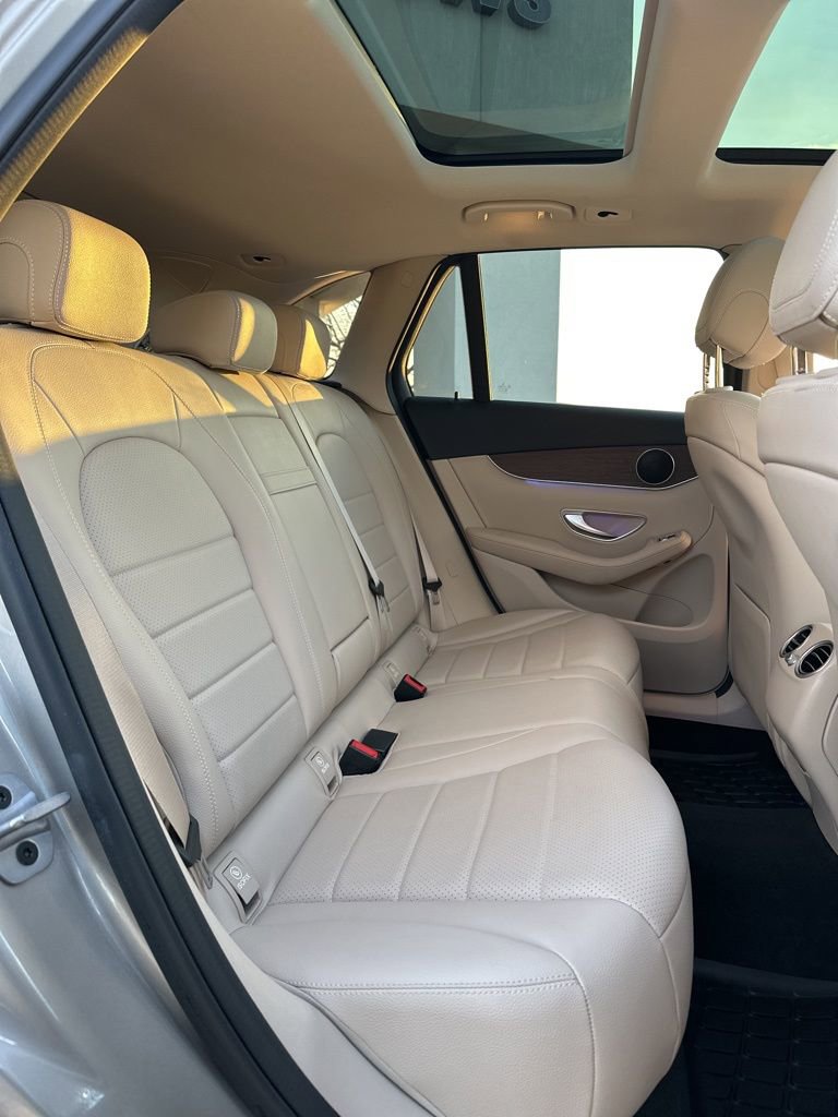 Used 2022 Mercedes-Benz GLC 300 4MATIC image 13