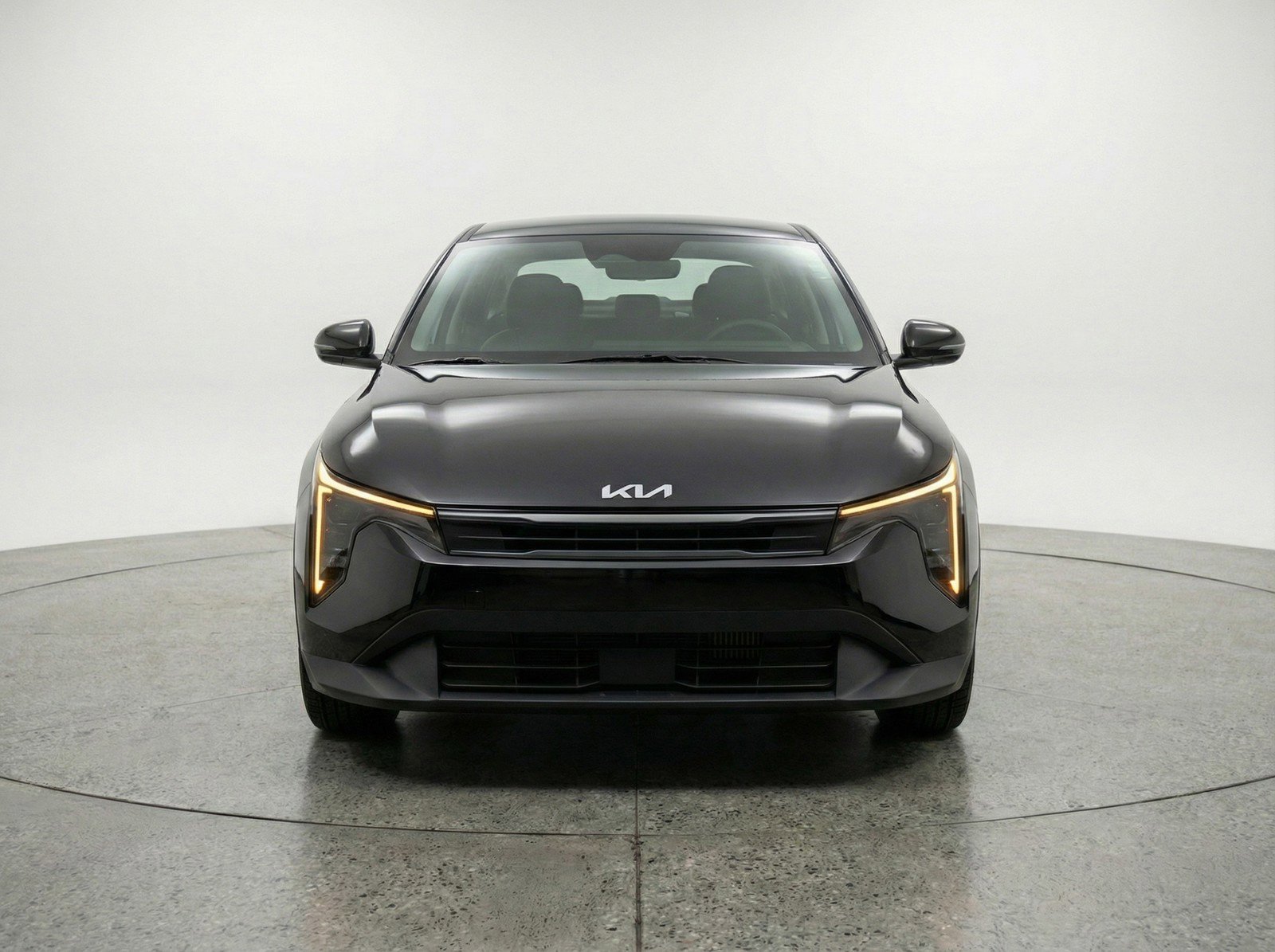 Used 2025 Kia K4 LXS image 2