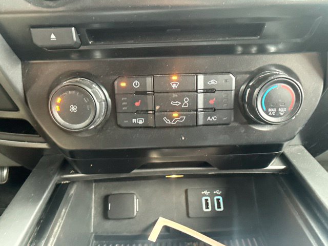 Used 2016 Ford F150 XLT w/ Equipment Group 302A Luxury AWD/4WD image 15
