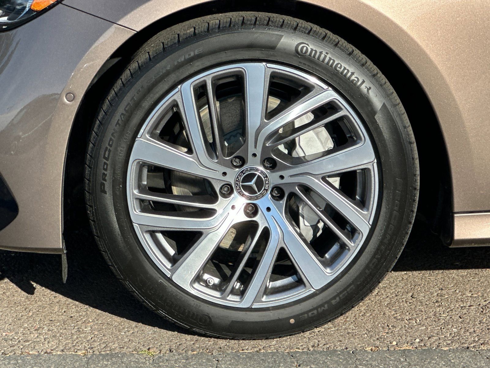 New 2026 Mercedes-Benz E 350 4MATIC Sedan image 24