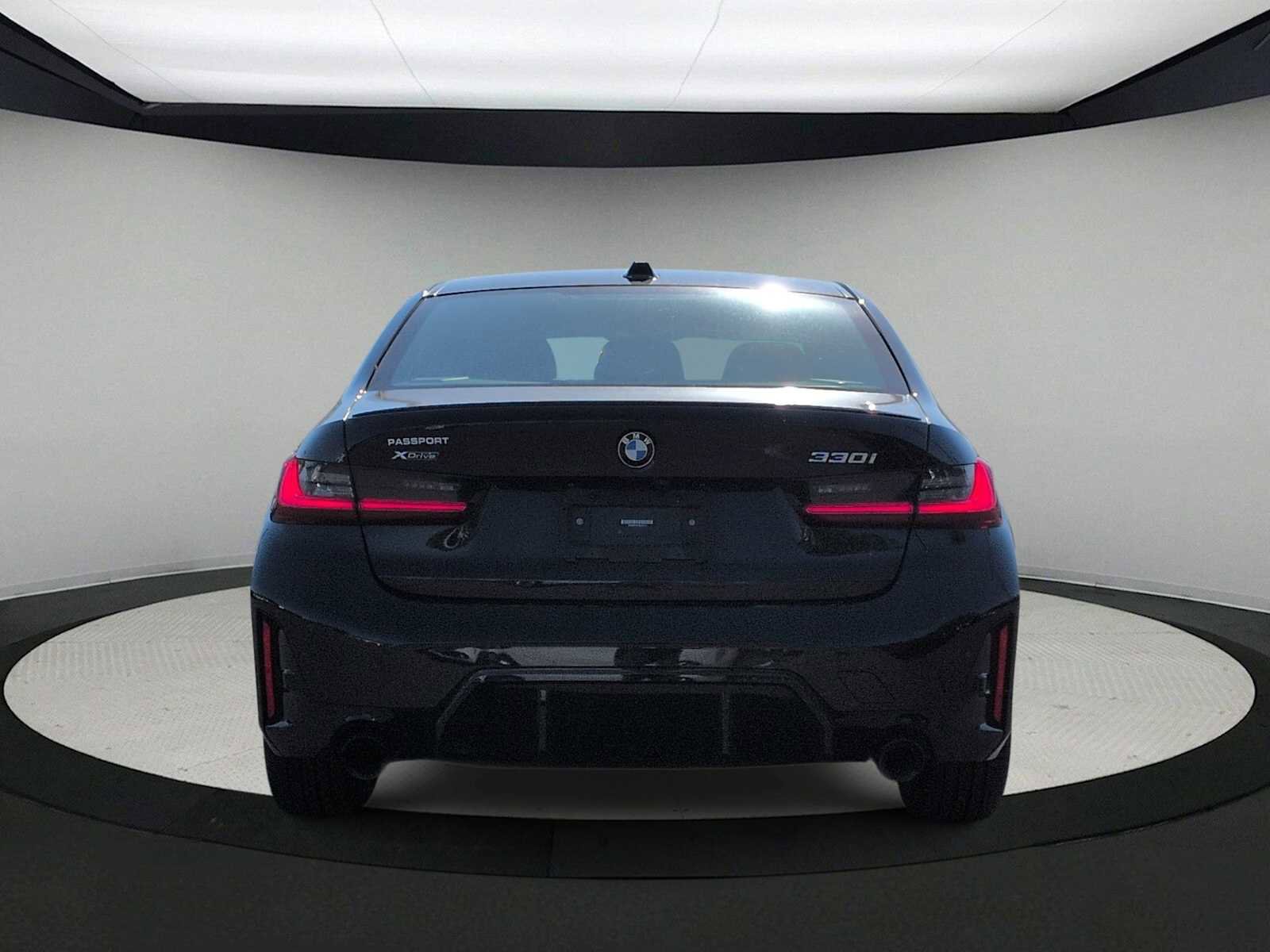 Certified 2023 BMW 330i xDrive Sedan w/ M Sport Package AWD/4WD image 7