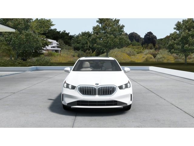 New 2026 BMW i5 eDrive40 w/ Premium Package image 3