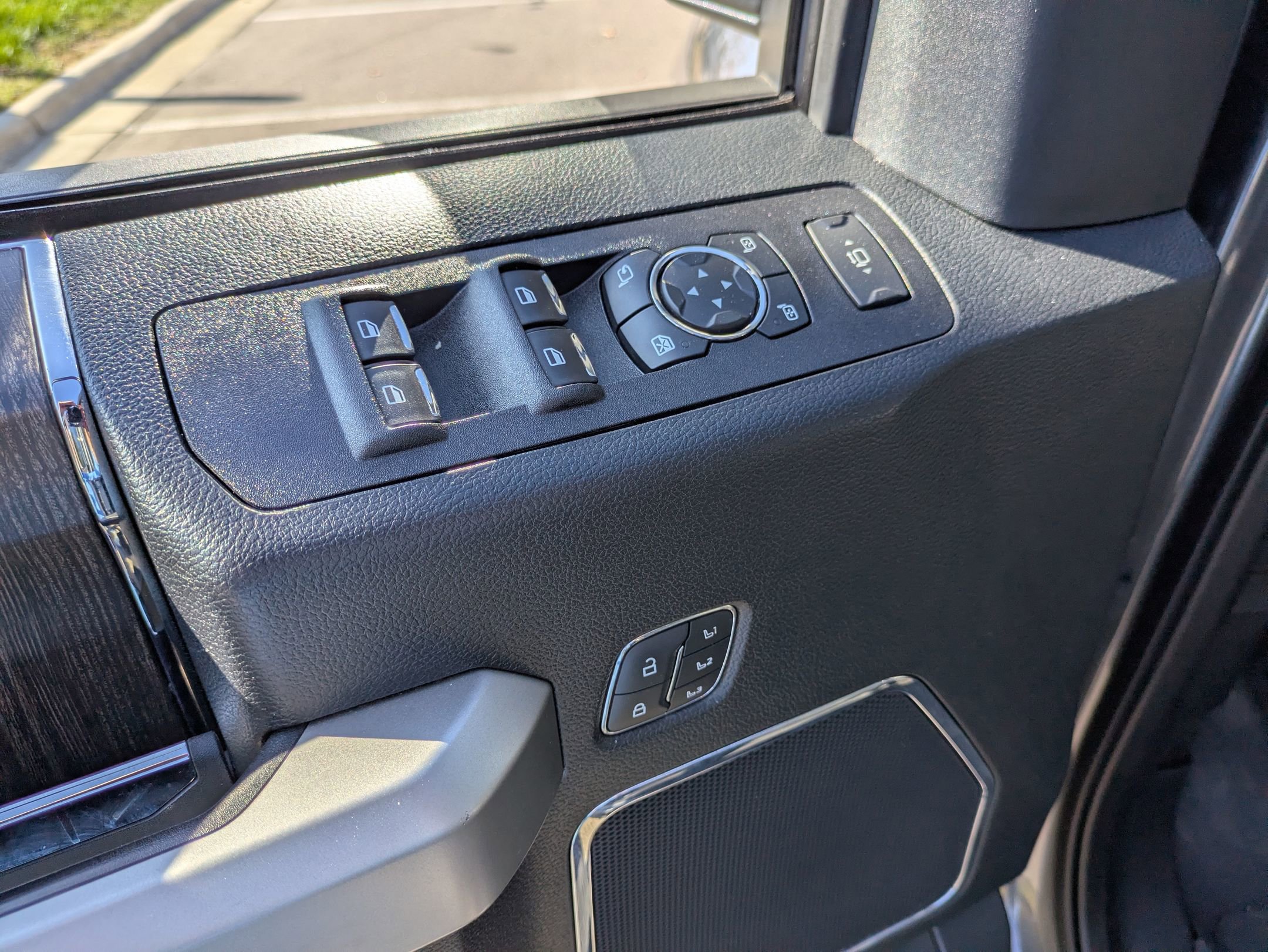 Used 2021 Ford F250 Lariat image 18