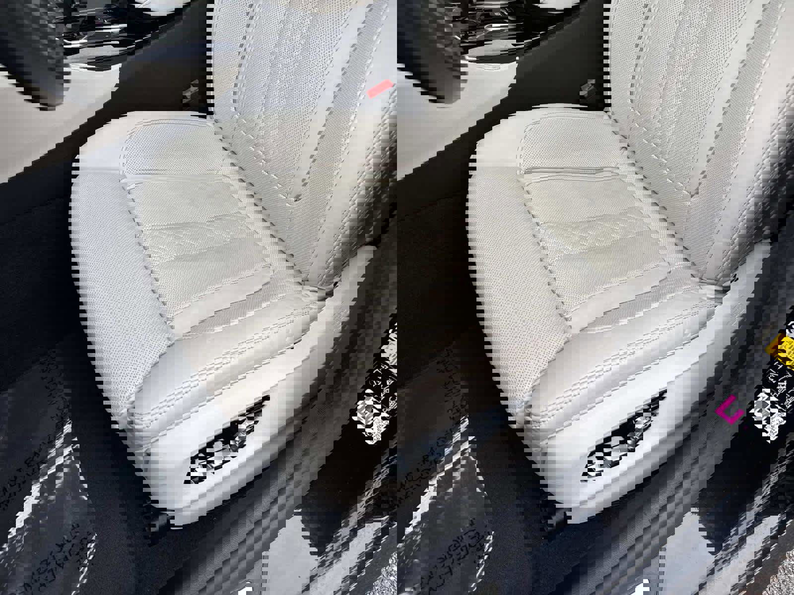 Used 2021 BMW M550i xDrive w/ Executive Package image 20