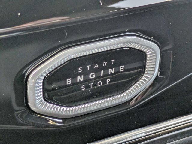 New 2026 Jeep Grand Cherokee L Limited w/ Luxury Tech Group II AWD/4WD image 32