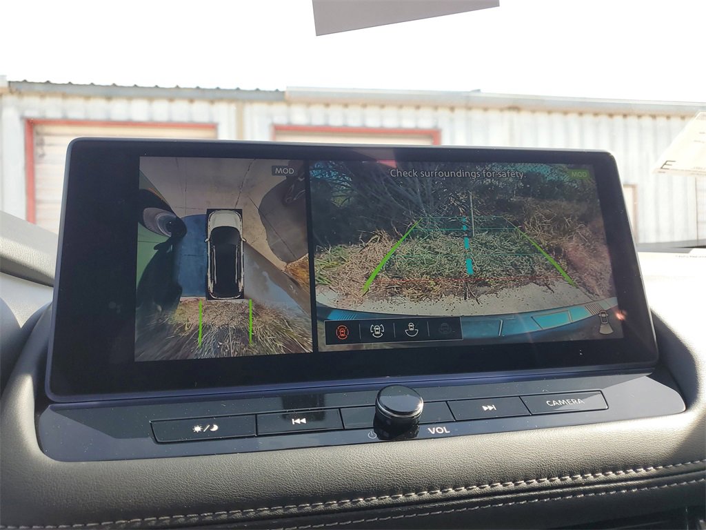 New 2026 Nissan Rogue Platinum image 11