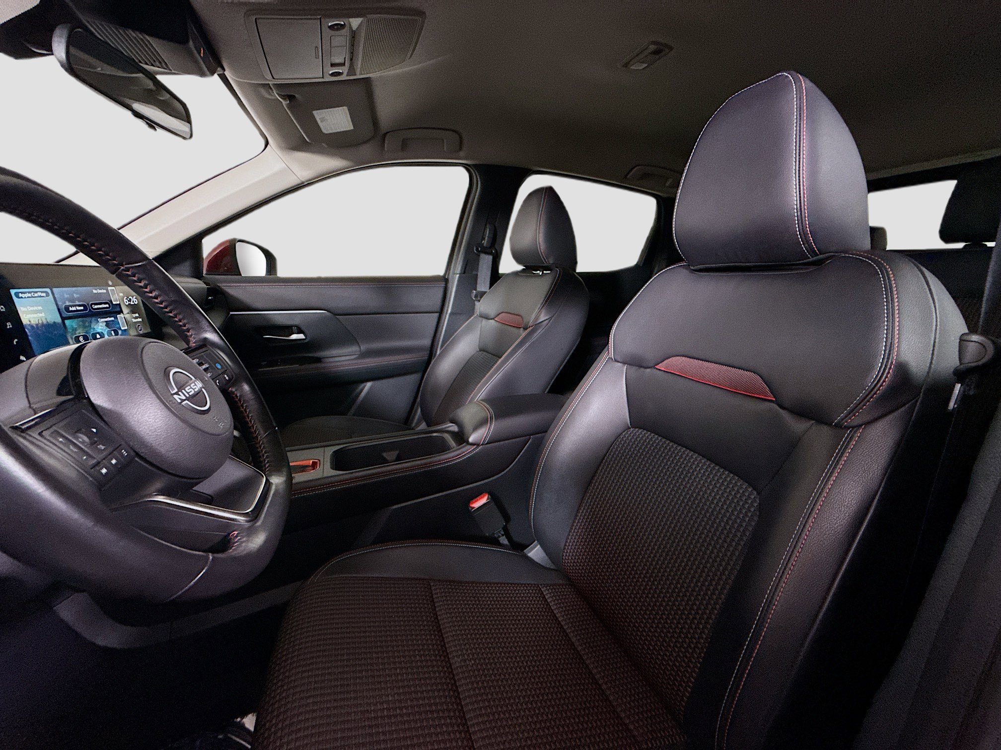 Used 2025 Nissan Kicks SR image 22