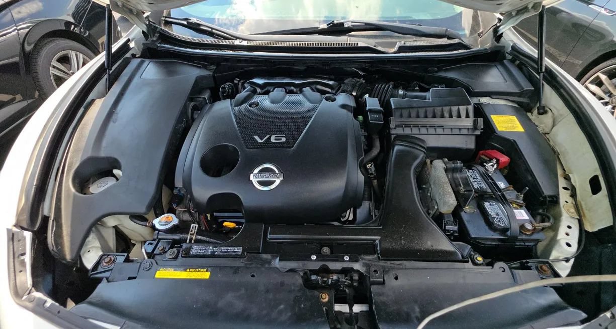 Used 2010 Nissan Maxima 3.5 S FWD image 7