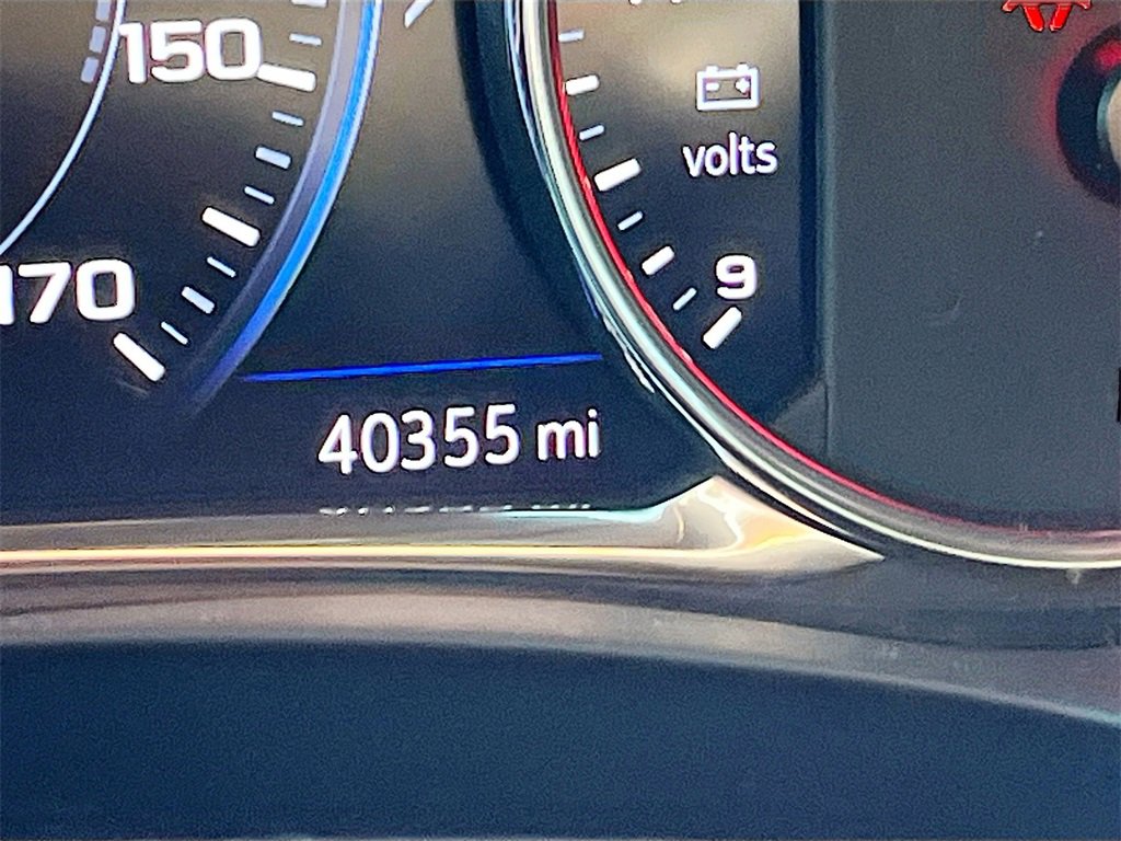 Used 2022 Chevrolet Traverse Premier w/ Redline Edition image 12