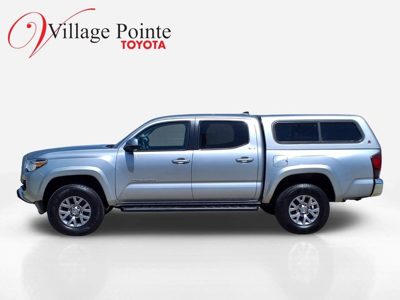 Certified 2019 Toyota Tacoma SR5 AWD/4WD image 2