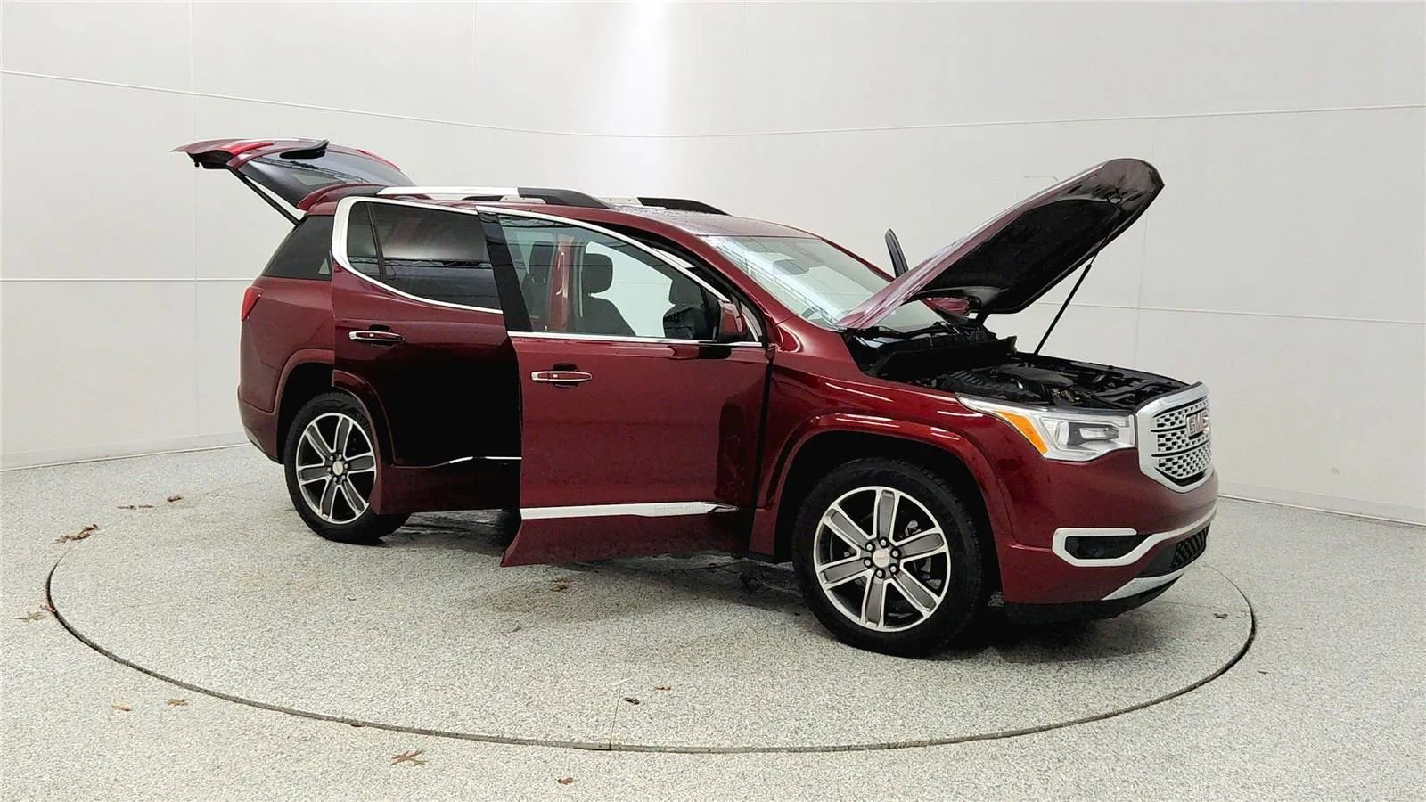 Used 2017 GMC Acadia Denali w/ Technology Package image 9