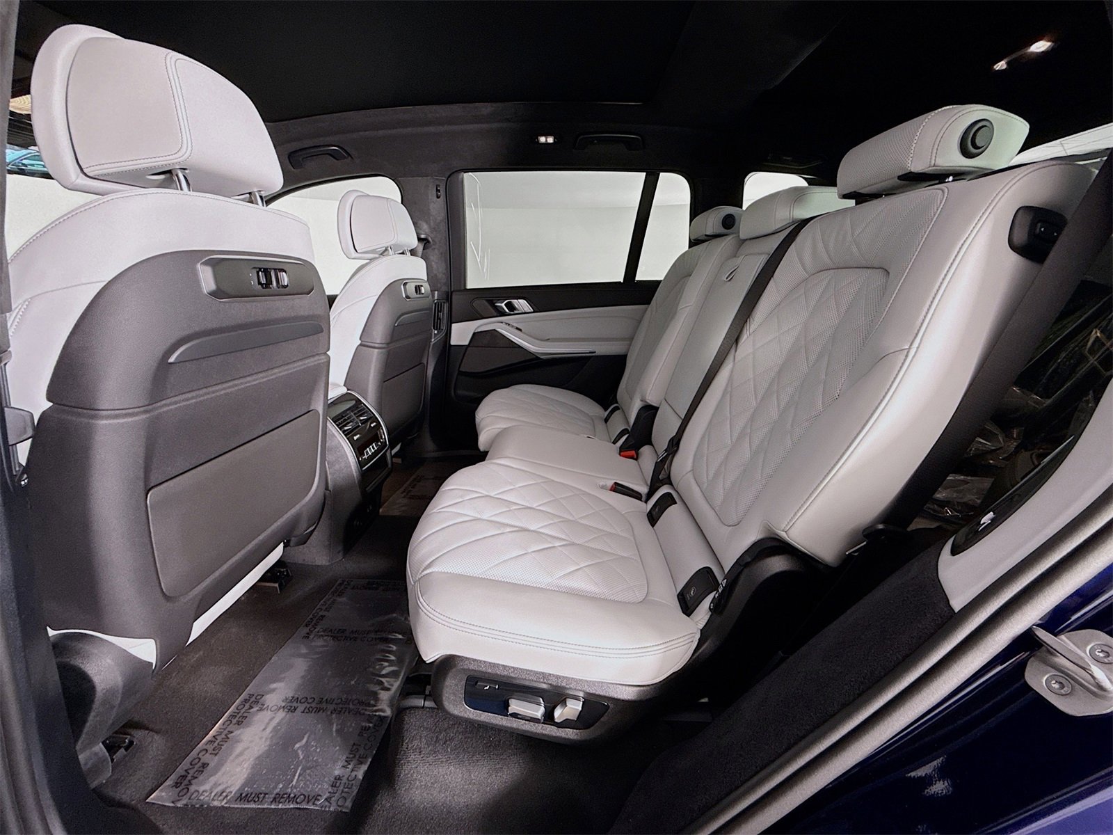 New 2026 BMW X7 xDrive40i w/ Executive Package image 26
