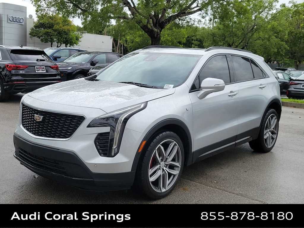 Used 2021 Cadillac XT4 Sport w/ Driver Awareness Package FWD image 4