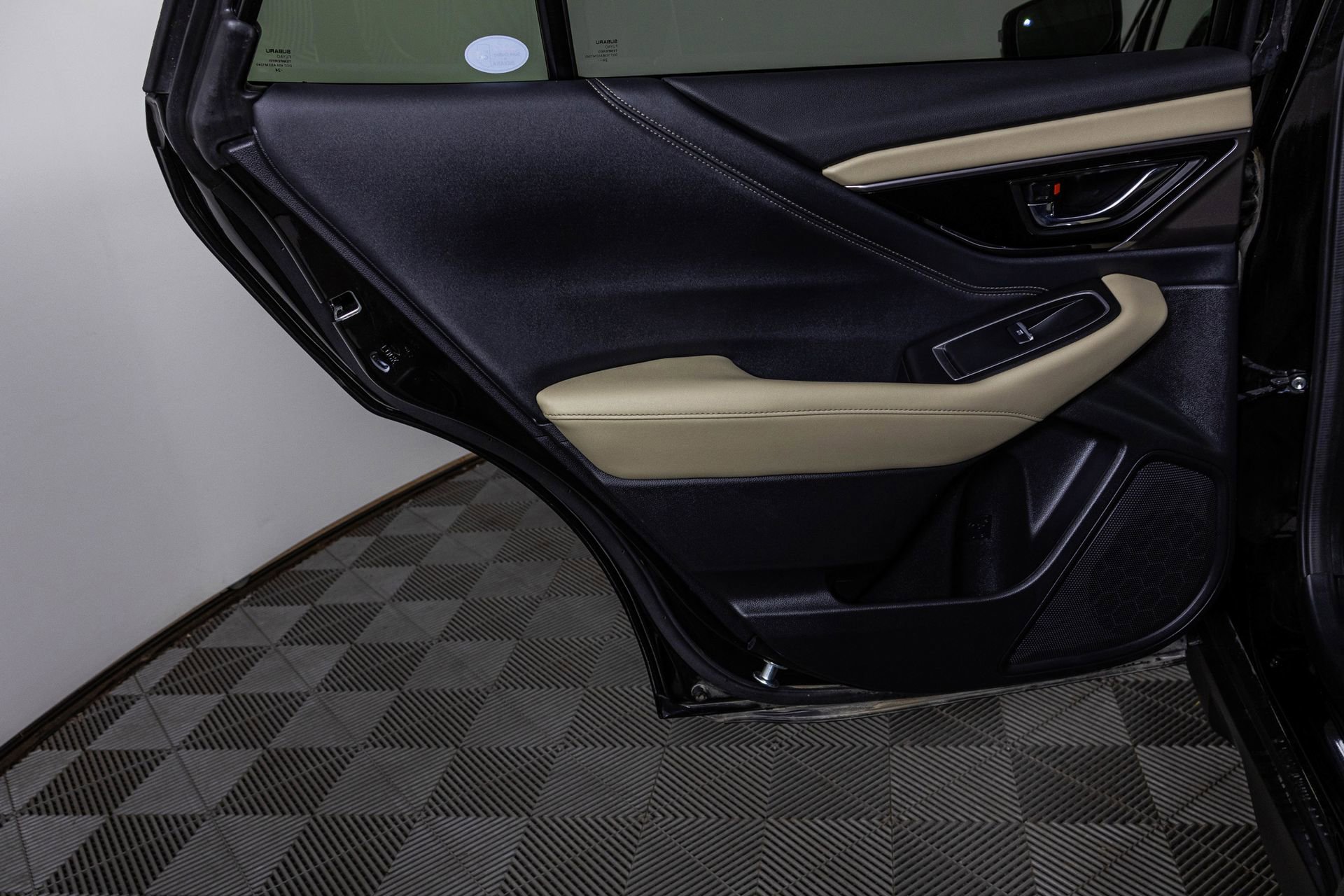 Used 2025 Subaru Outback Limited w/ Popular Package #2 image 73