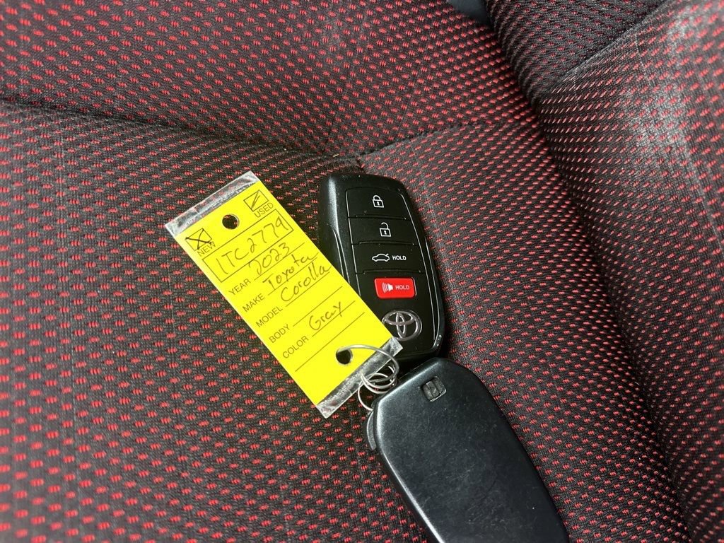 Used 2023 Toyota Corolla SE image 31