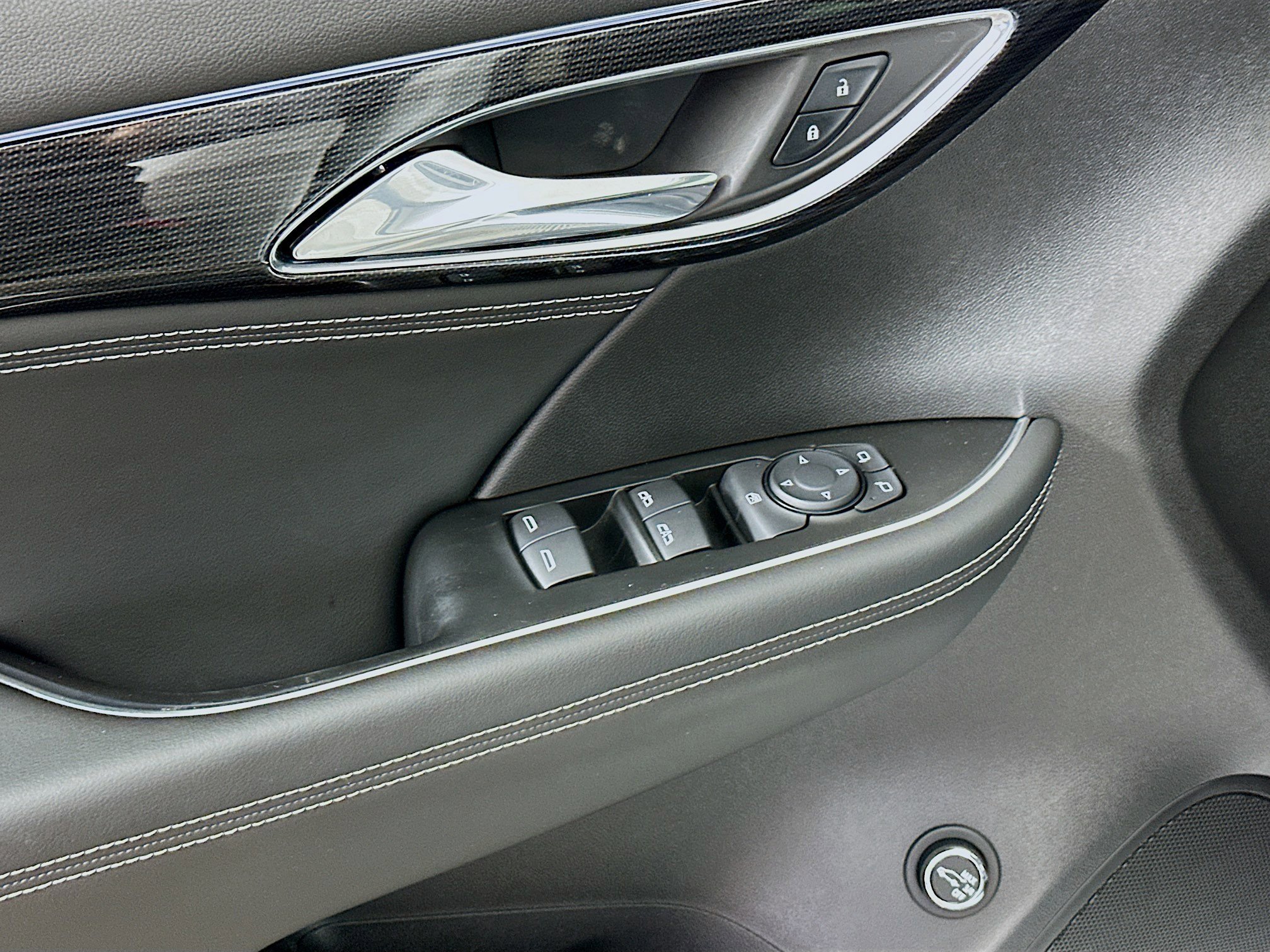 Used 2023 Buick Envision Preferred w/ Sport Touring Package image 15