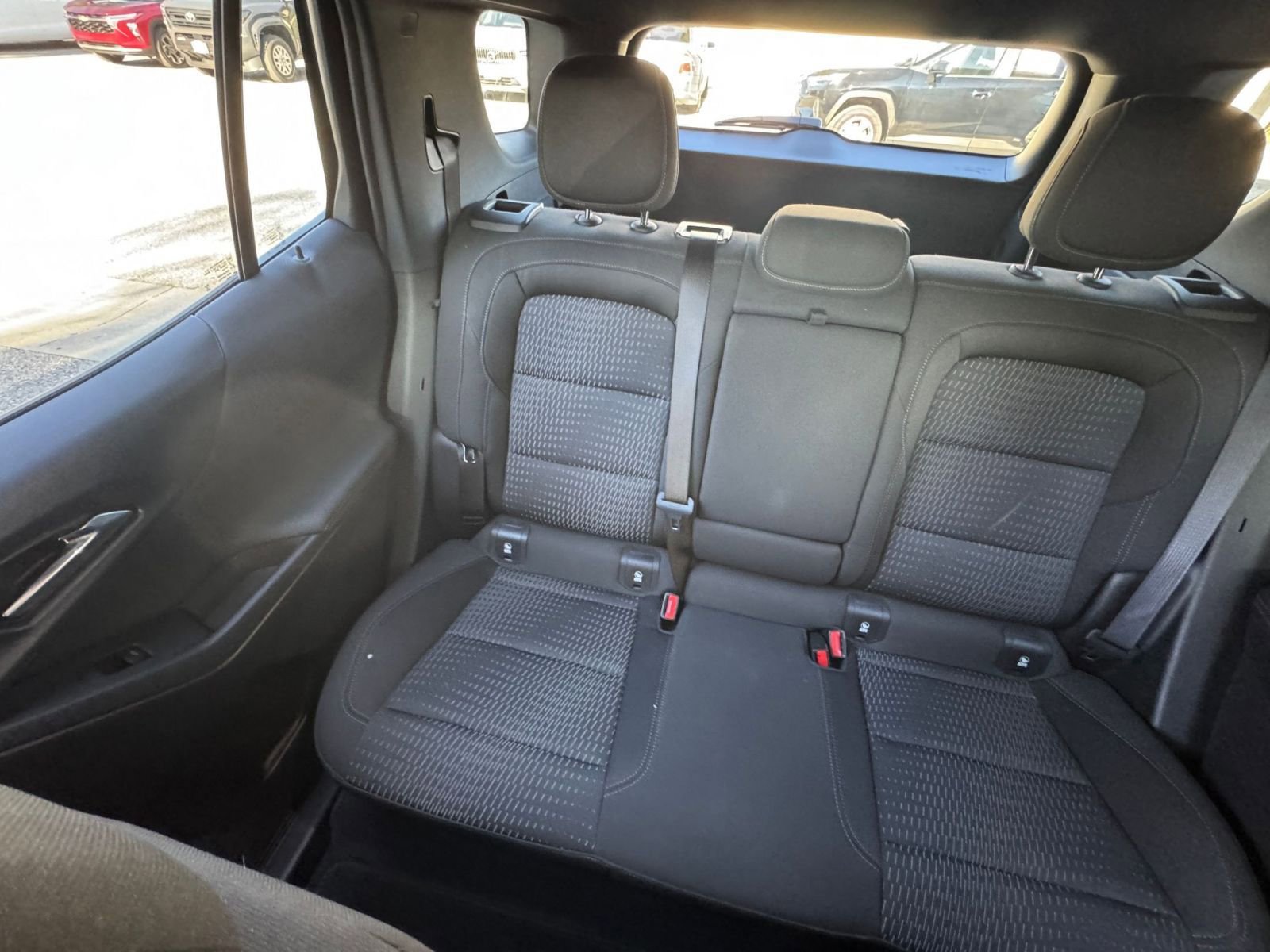 Used 2025 Chevrolet Equinox LT image 38