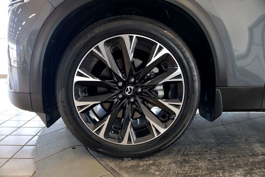 Certified 2024 MAZDA CX-90 Plug-In Hybrid w/ Premium Pkg image 10