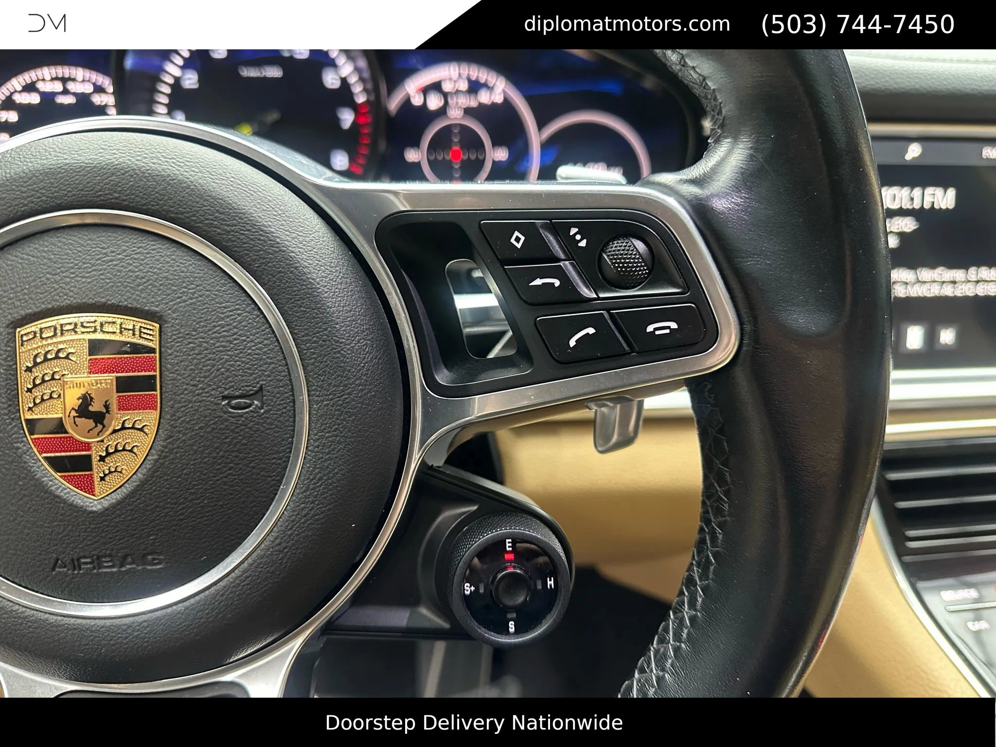 Used 2018 Porsche Panamera 4 image 30