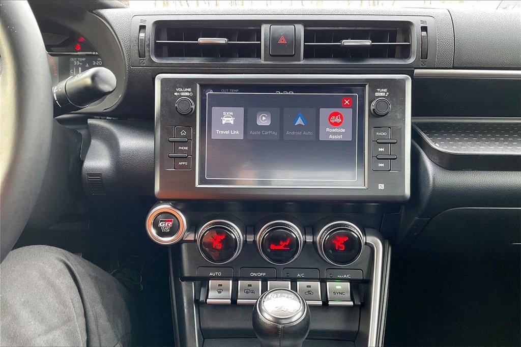 Used 2024 Toyota GR86 Premium image 14