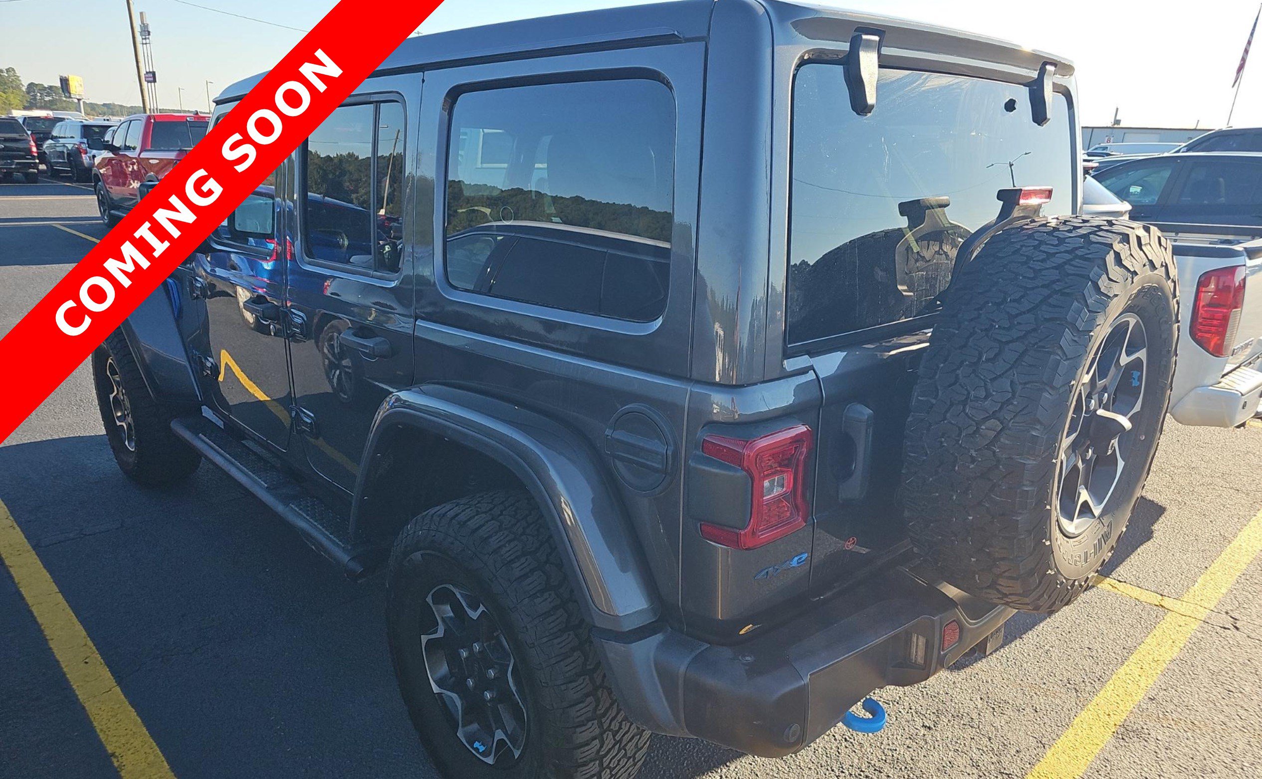 Used 2021 Jeep Wrangler Unlimited Rubicon 4xe w/ Steel Bumper Group AWD/4WD image 4