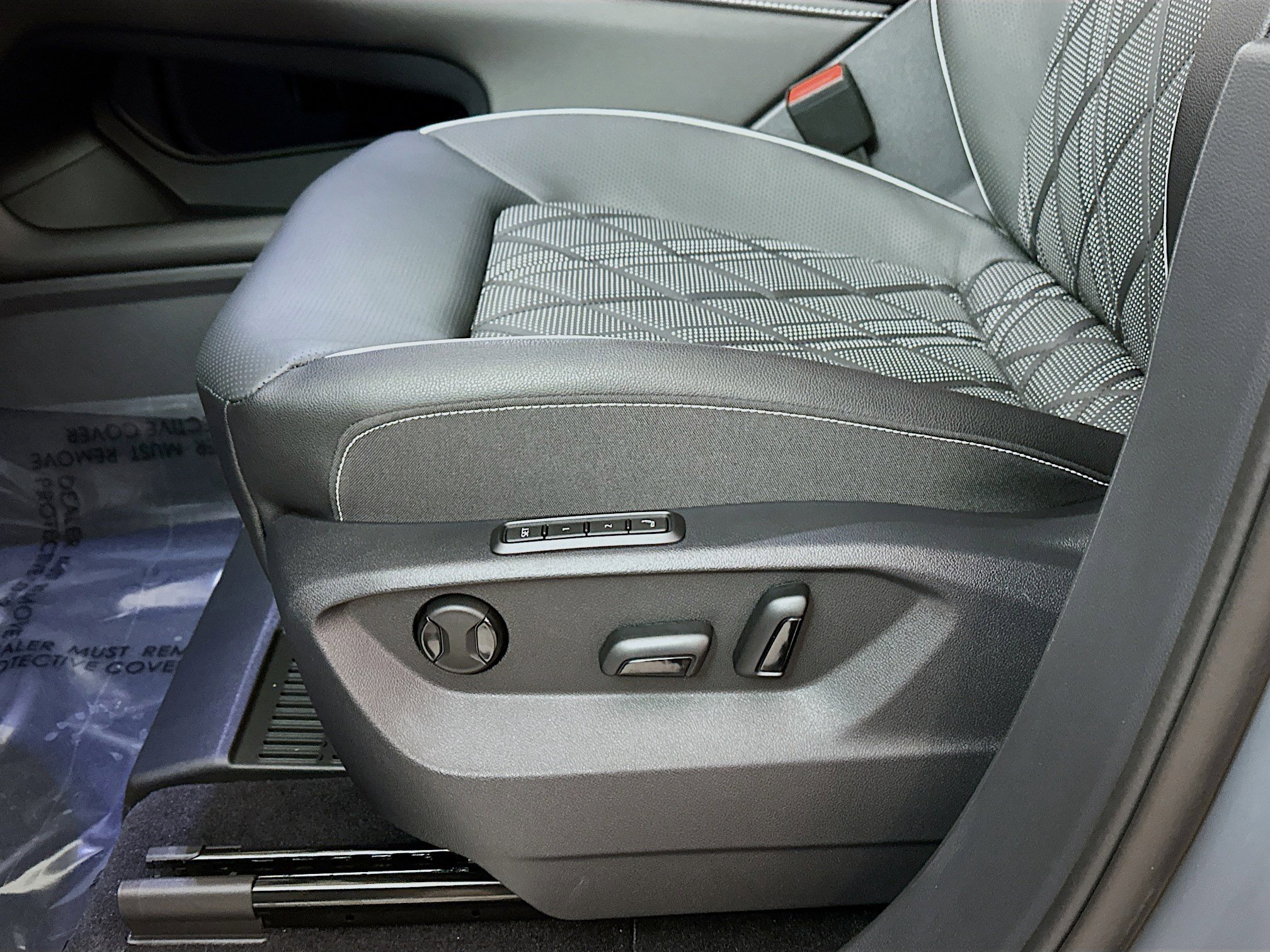 New 2026 Volkswagen Atlas SEL Premium R-Line image 19