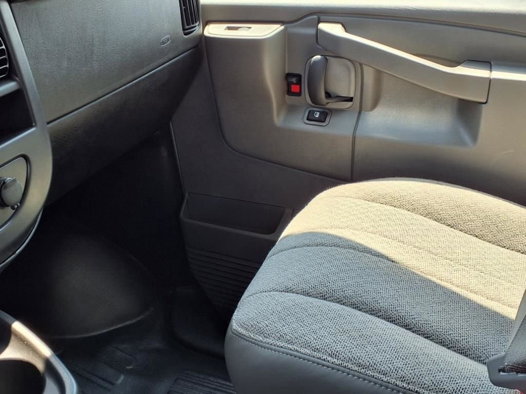 New 2025 Chevrolet Express 3500 w/ Power Convenience Package image 23