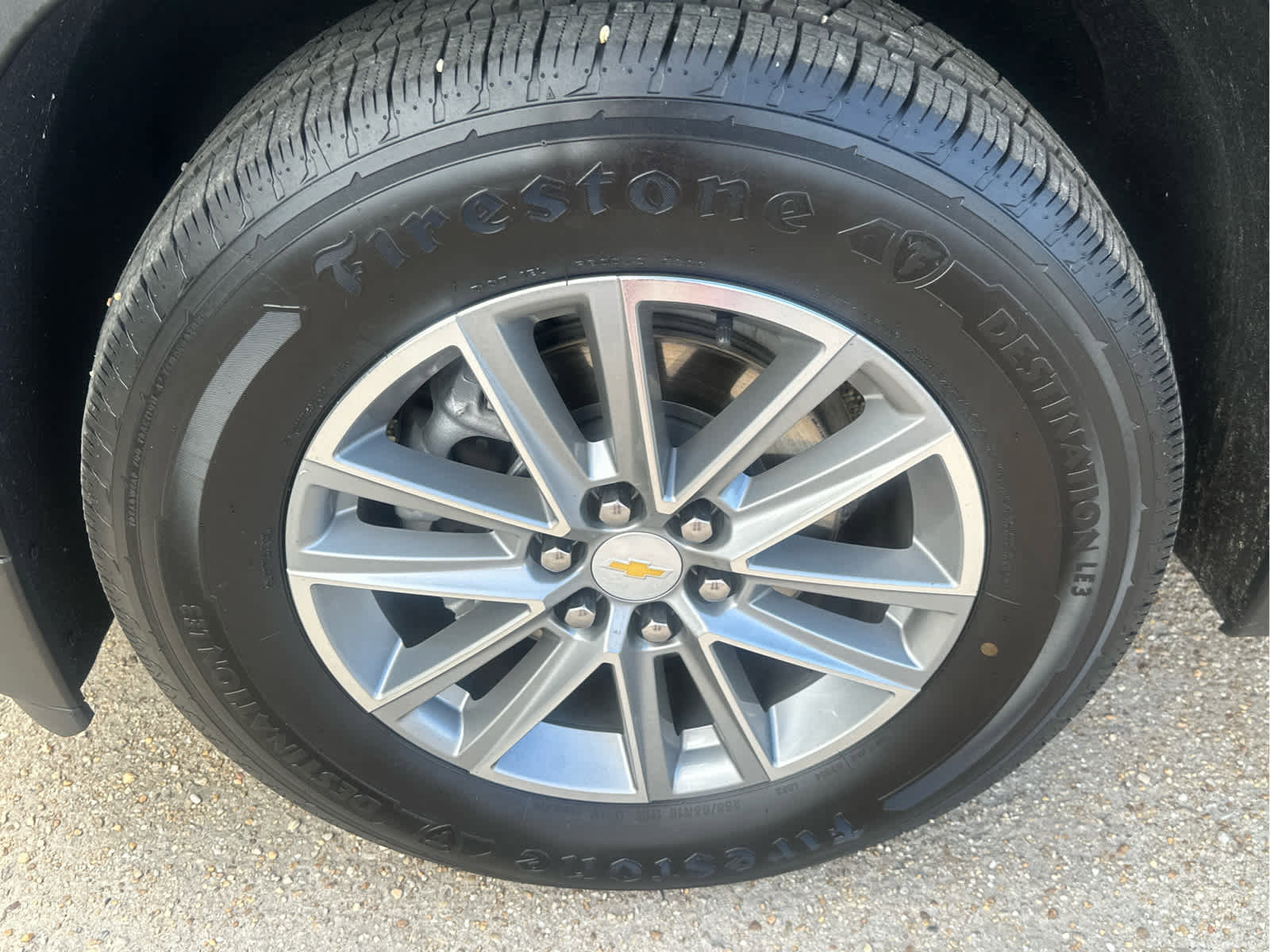 Used 2022 Chevrolet Traverse LT image 11